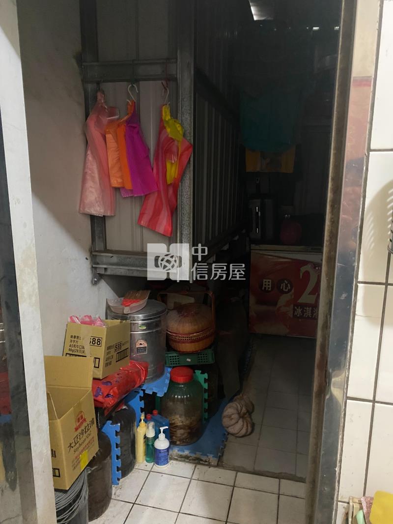 龍岡森林公園一樓三房房屋室內格局與周邊環境