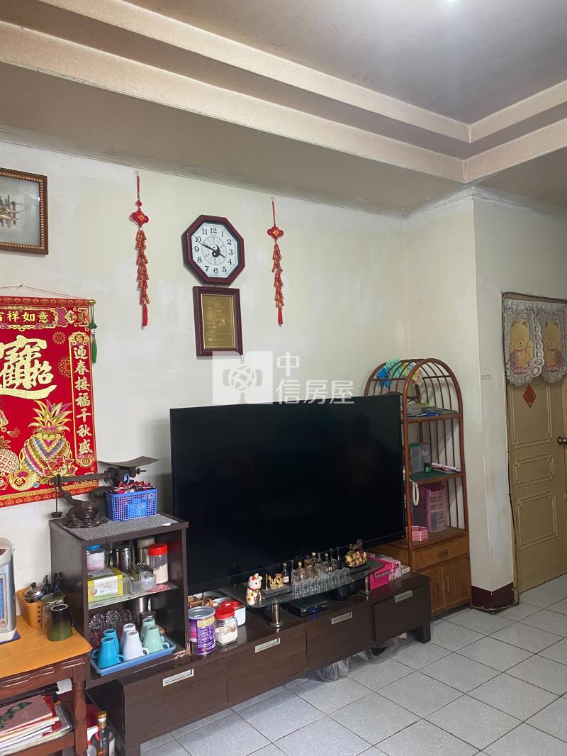 龍岡森林公園一樓三房房屋室內格局與周邊環境