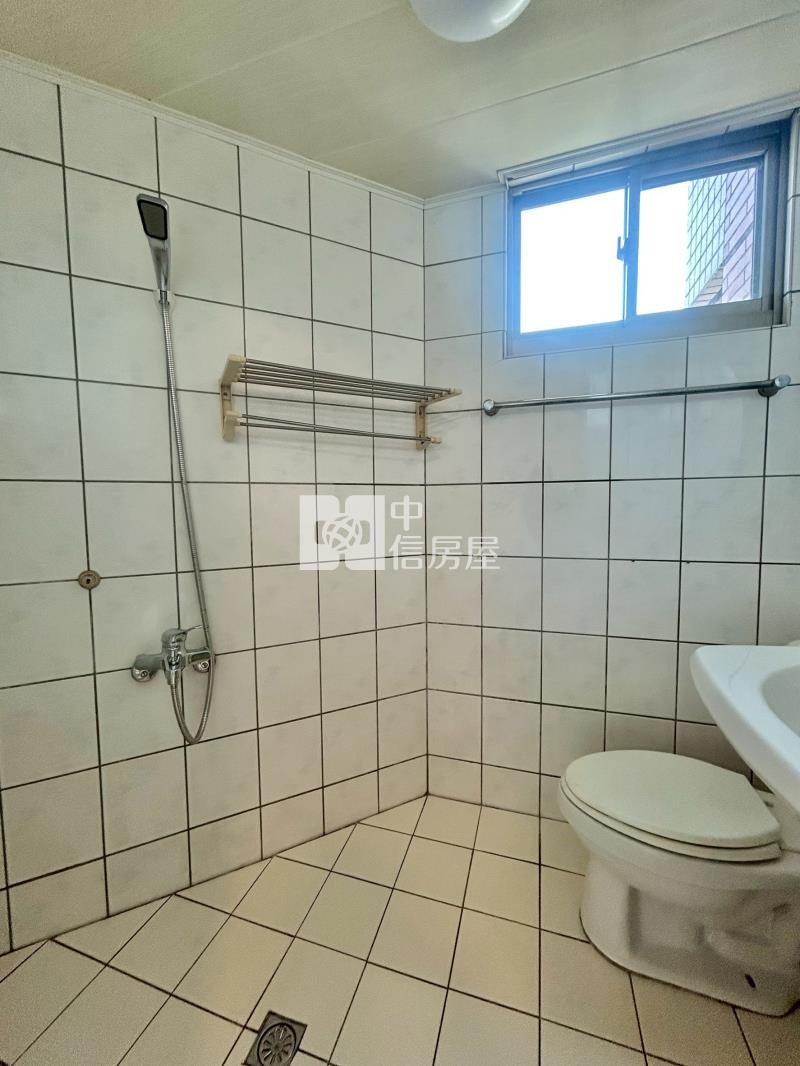 柳川河畔視野三房房屋室內格局與周邊環境