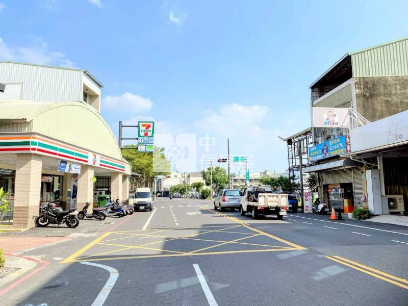 南區新都路全整理透天房屋室內格局與周邊環境