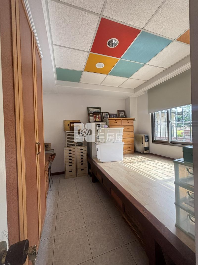 草屯國6旁獨棟田園別墅退休宅房屋室內格局與周邊環境