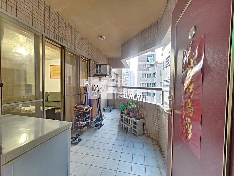 興進園道‧次頂樓3房大平車邊間戶房屋室內格局與周邊環境