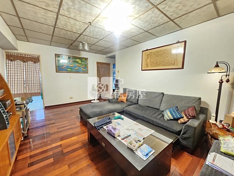 興進園道‧次頂樓3房大平車邊間戶房屋室內格局與周邊環境