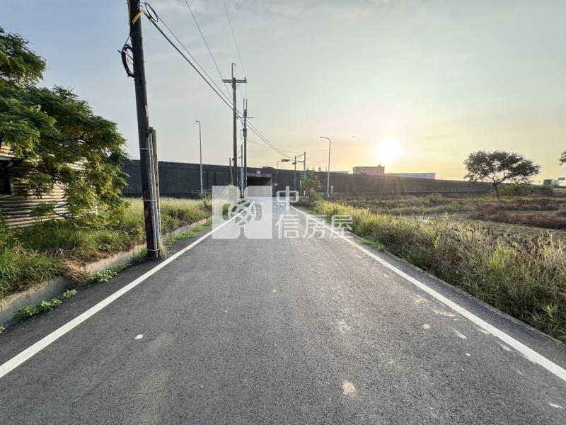 新屋66旁農地+合法資材室房屋室內格局與周邊環境