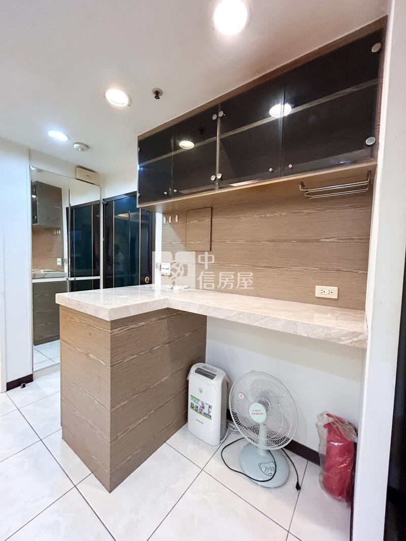 臻愛歐洲２房+平面車位房屋室內格局與周邊環境