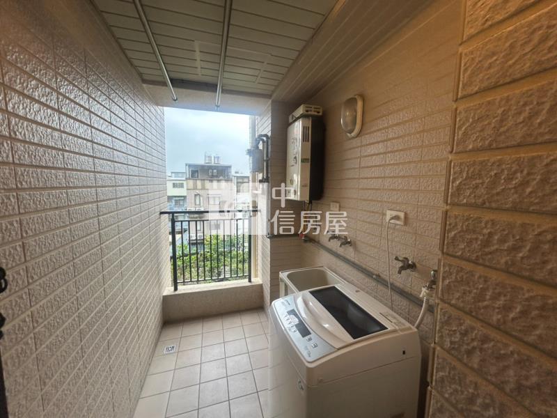 龍岡國中旁美兩房+車位房屋室內格局與周邊環境