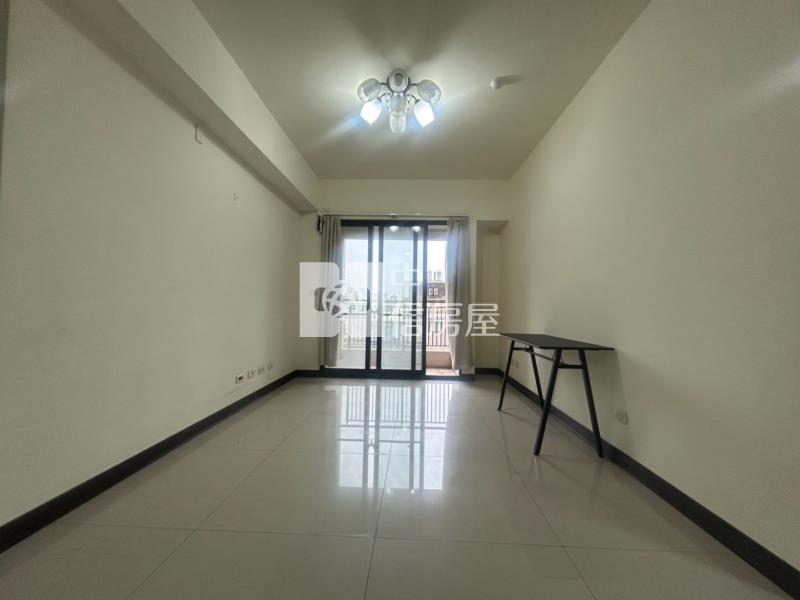 龍岡國中旁美兩房+車位房屋室內格局與周邊環境