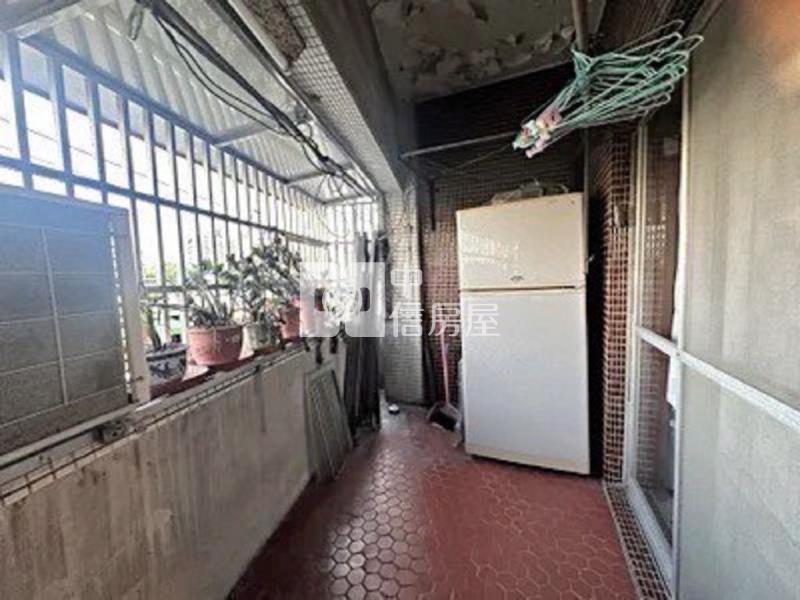 中壢火車站百坪金透店(中信卓越團隊)房屋室內格局與周邊環境