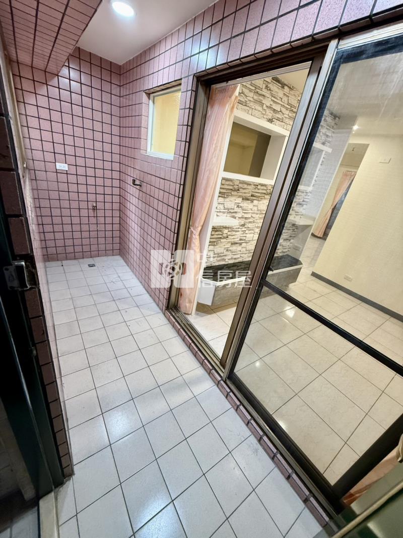 昌平商圈近捷運室內整理兩房美屋房屋室內格局與周邊環境