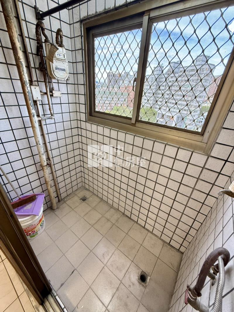 昌平商圈近捷運室內整理兩房美屋房屋室內格局與周邊環境