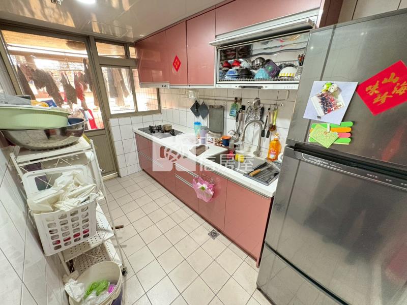 文心森林公園3+1房附機械休旅車位房屋室內格局與周邊環境