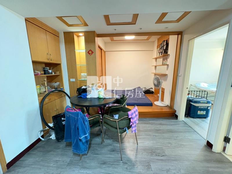 文心森林公園3+1房附機械休旅車位房屋室內格局與周邊環境