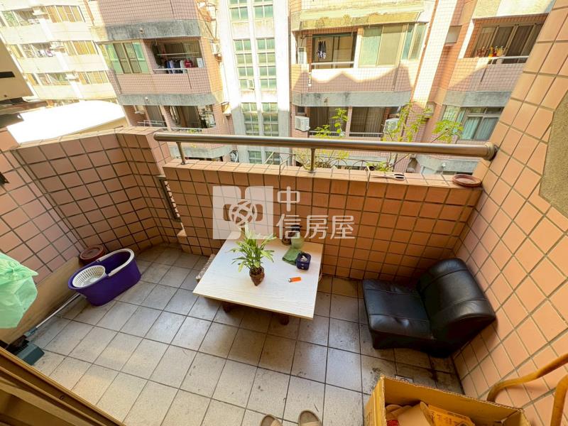 文心森林公園3+1房附機械休旅車位房屋室內格局與周邊環境