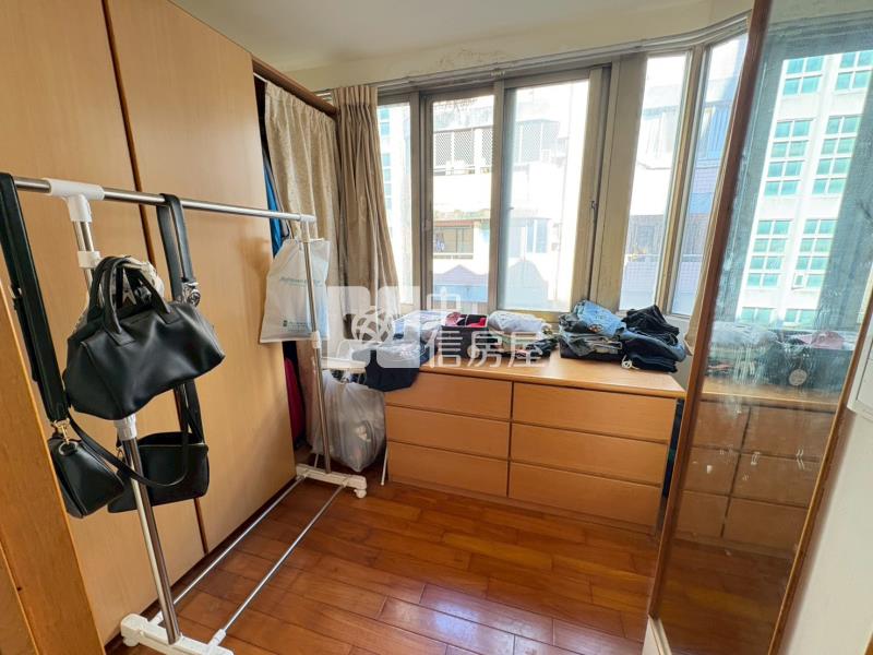 文心森林公園3+1房附機械休旅車位房屋室內格局與周邊環境