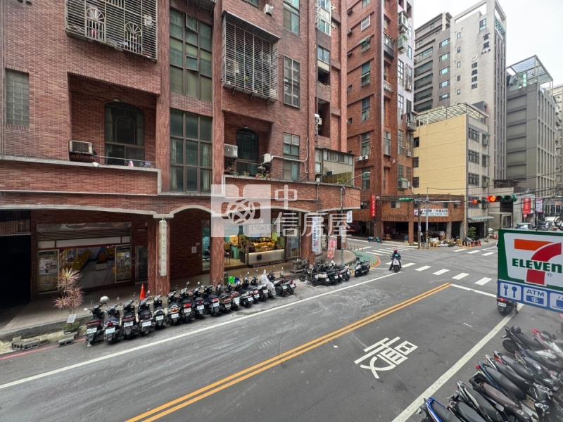 九揚天下精美三房房屋室內格局與周邊環境