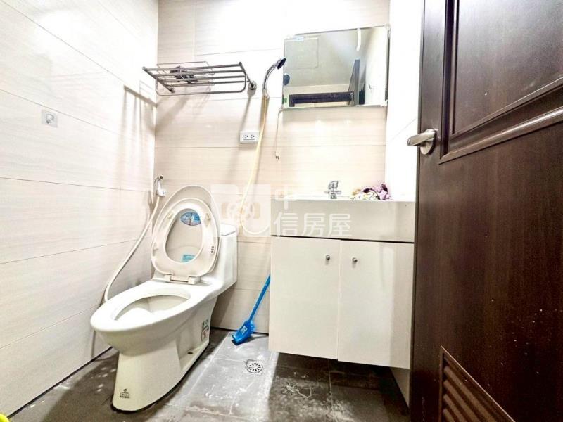 長庚特區店面房屋室內格局與周邊環境