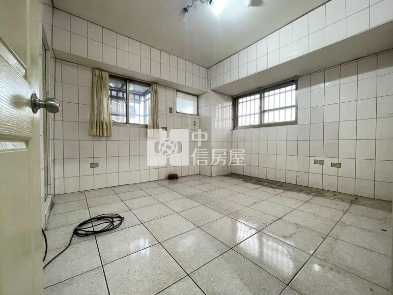 新營小資成家房屋室內格局與周邊環境