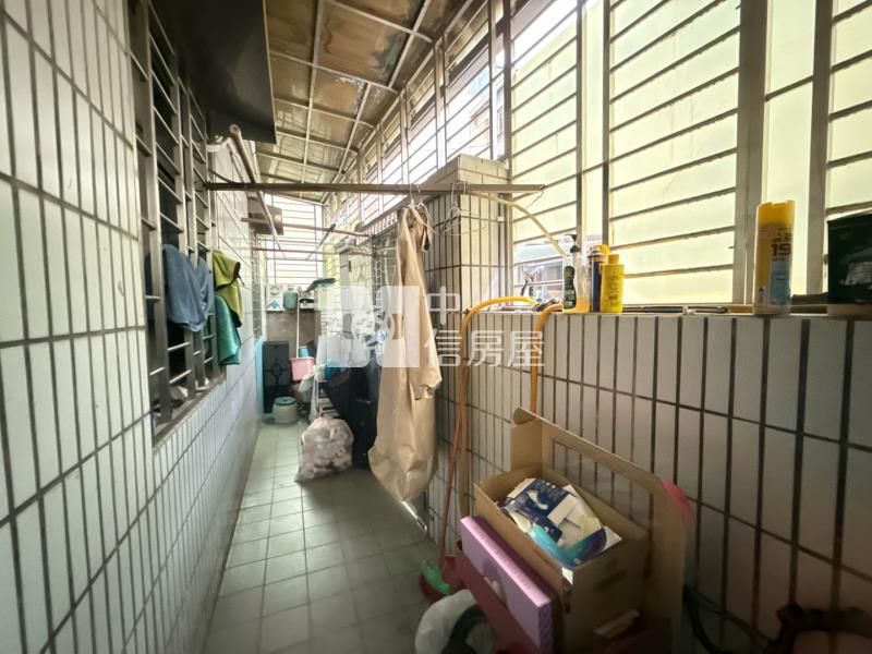 內壢前站面寬9米公寓1樓大3房門前方便停車房屋室內格局與周邊環境