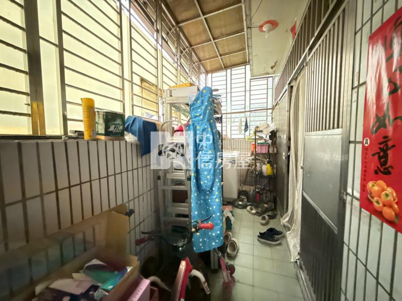 內壢前站面寬9米公寓1樓大3房門前方便停車房屋室內格局與周邊環境