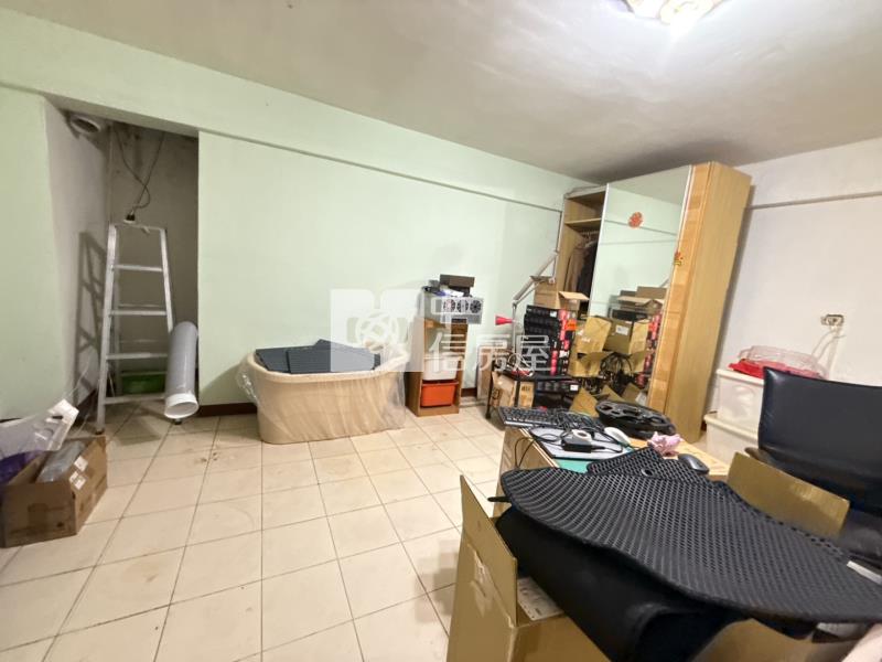 內壢前站面寬9米公寓1樓大3房門前方便停車房屋室內格局與周邊環境