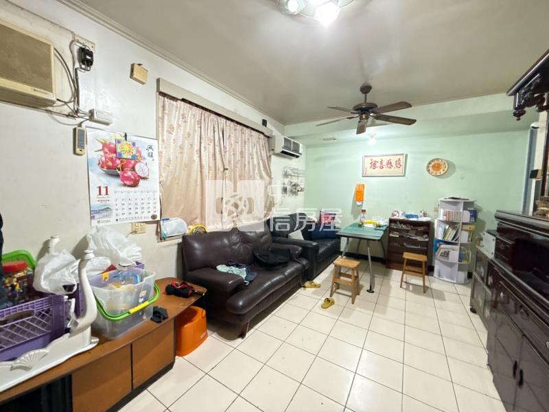 內壢前站面寬9米公寓1樓大3房門前方便停車房屋室內格局與周邊環境