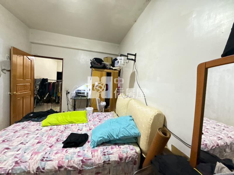 內壢前站面寬9米公寓1樓大3房門前方便停車房屋室內格局與周邊環境