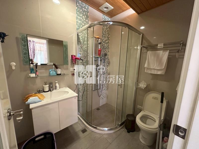 ▲翠峰景觀三車位大透天房屋室內格局與周邊環境