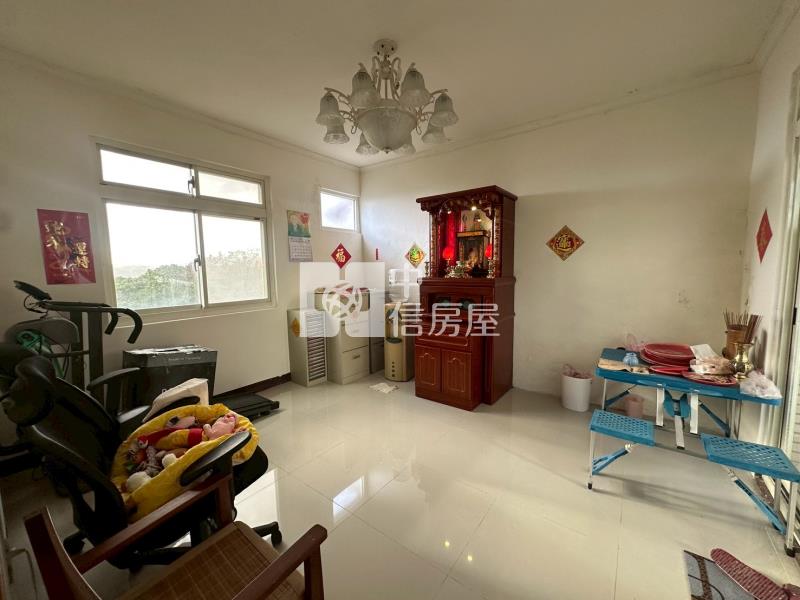 ▲翠峰景觀三車位大透天房屋室內格局與周邊環境