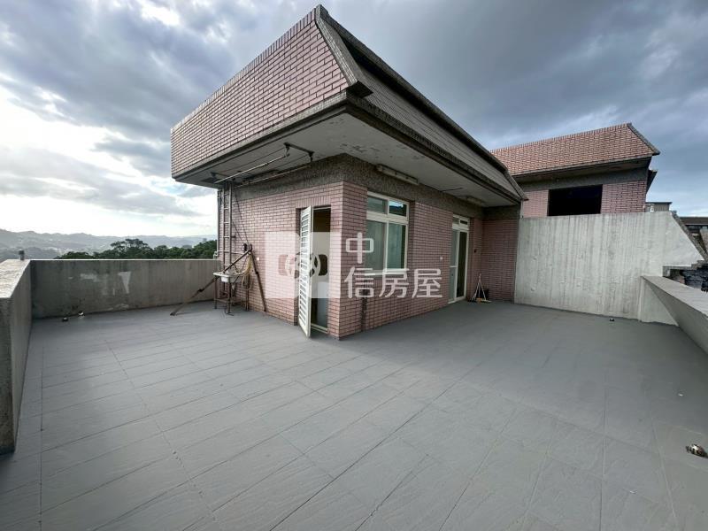 ▲翠峰景觀三車位大透天房屋室內格局與周邊環境