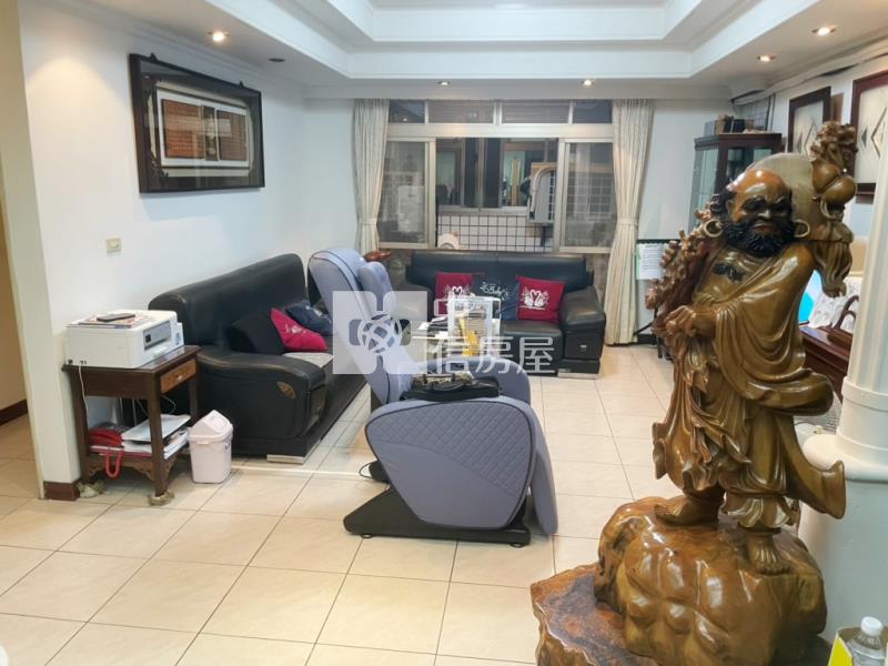 【新世紀】美麗星城四房+車位房屋室內格局與周邊環境