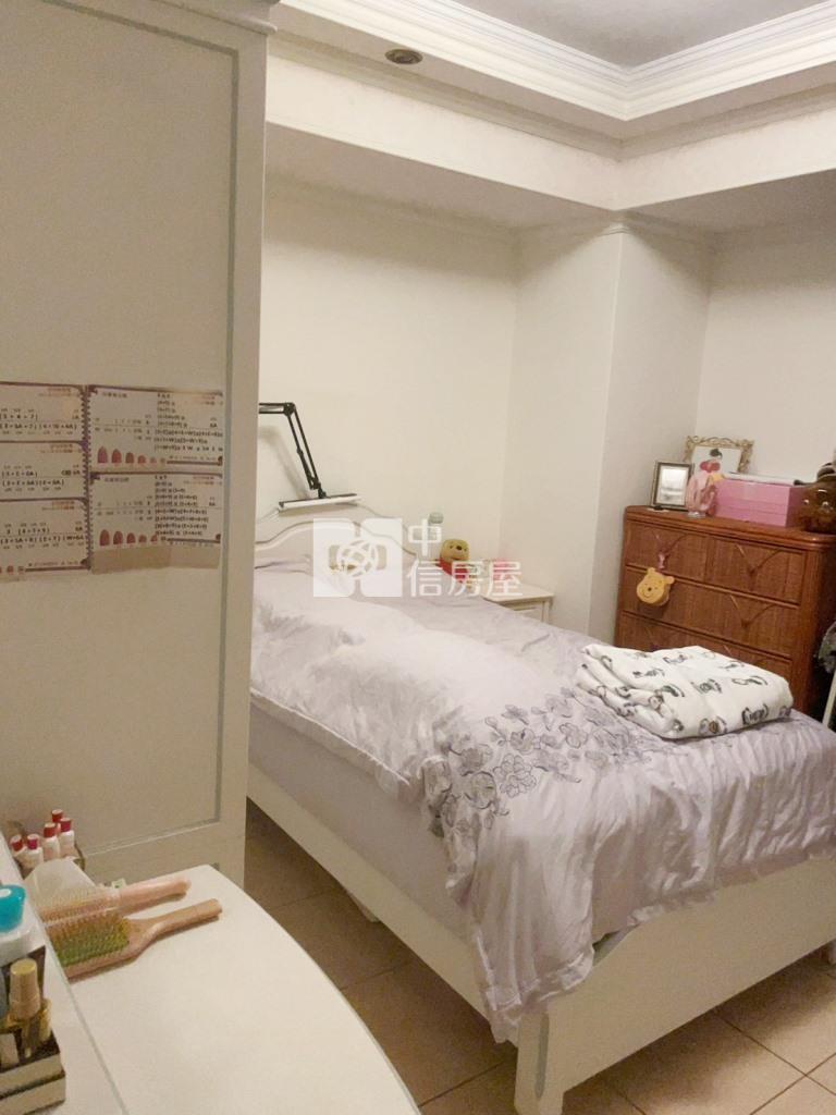 【新世紀】美麗星城四房+車位房屋室內格局與周邊環境