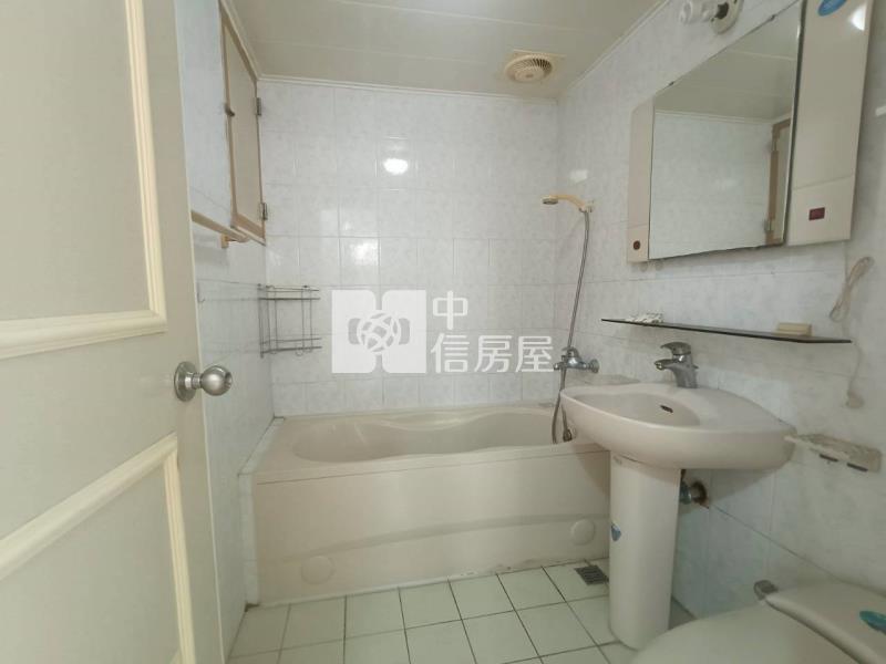 秀泰旁福聯新城高樓美華廈房屋室內格局與周邊環境