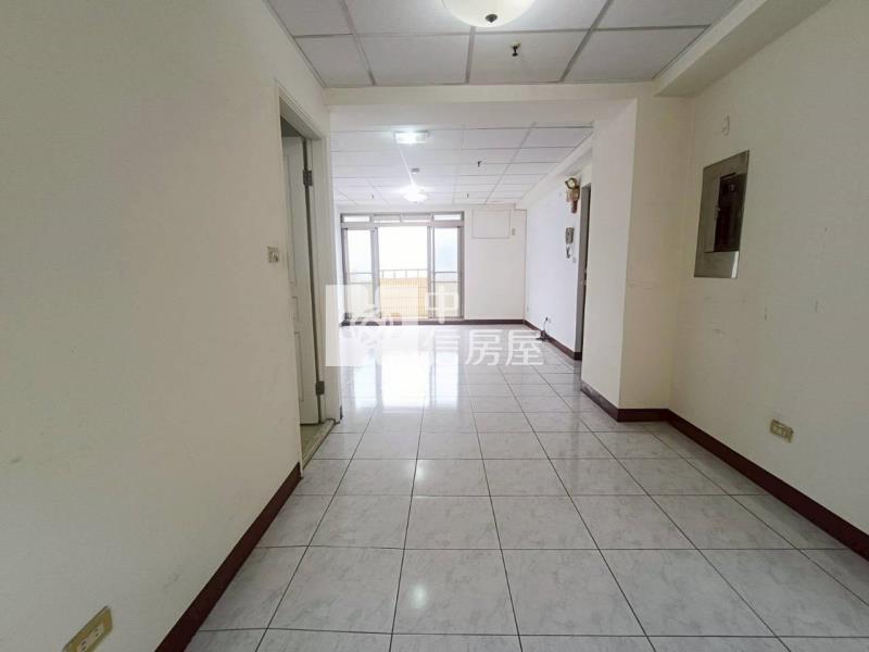 秀泰旁福聯新城高樓美華廈房屋室內格局與周邊環境