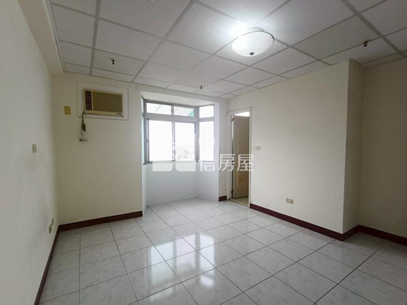 秀泰旁福聯新城高樓美華廈房屋室內格局與周邊環境