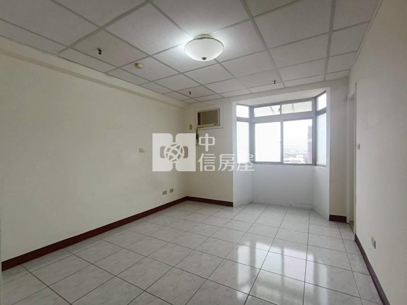 秀泰旁福聯新城高樓美華廈房屋室內格局與周邊環境