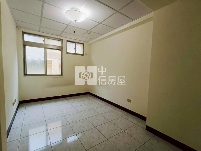 秀泰旁福聯新城高樓美華廈房屋室內格局與周邊環境