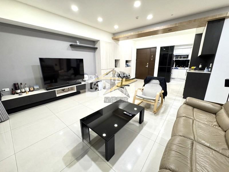 【星鑽】八德擴大重劃區-遠雄艾菲爾美裝大3房車房屋室內格局與周邊環境