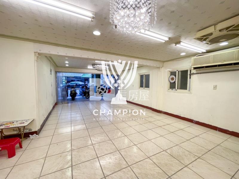 【冠軍】安樂路一段賺錢大店面房屋室內格局與周邊環境