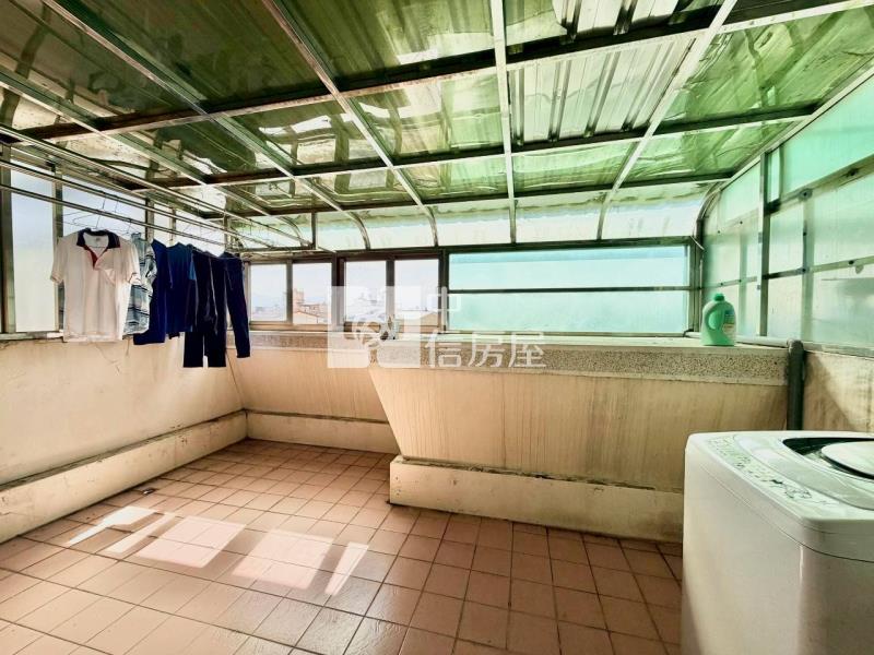 龍潭行政園區旁庭院花園雙車位美墅房屋室內格局與周邊環境