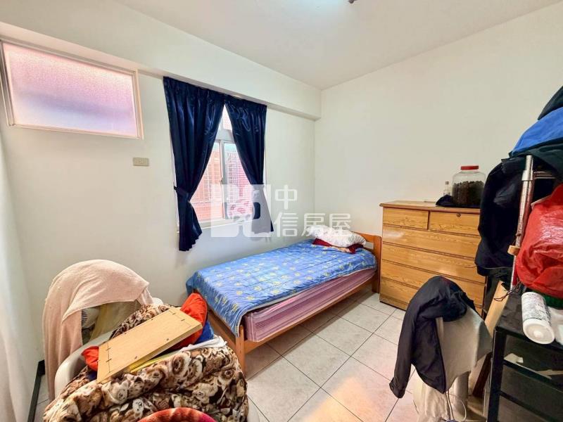 龍潭行政園區旁庭院花園雙車位美墅房屋室內格局與周邊環境