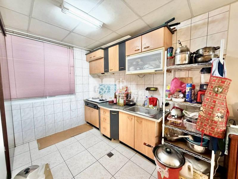 龍潭行政園區旁庭院花園雙車位美墅房屋室內格局與周邊環境