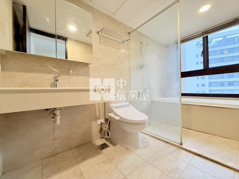 櫻花沐然三房平車房屋室內格局與周邊環境