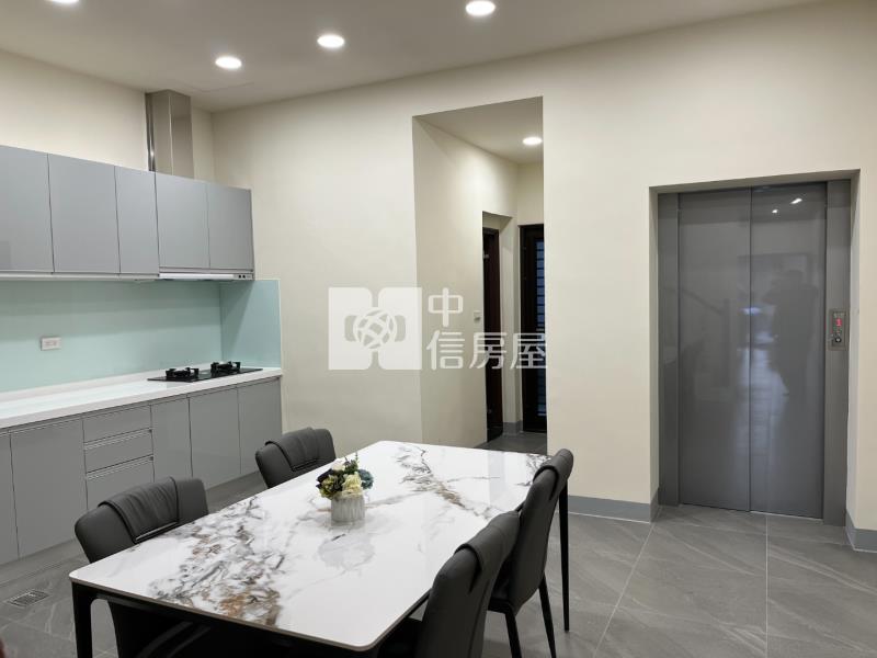 中壢區近A21、興國市場(光輝街)電梯美透天房屋室內格局與周邊環境