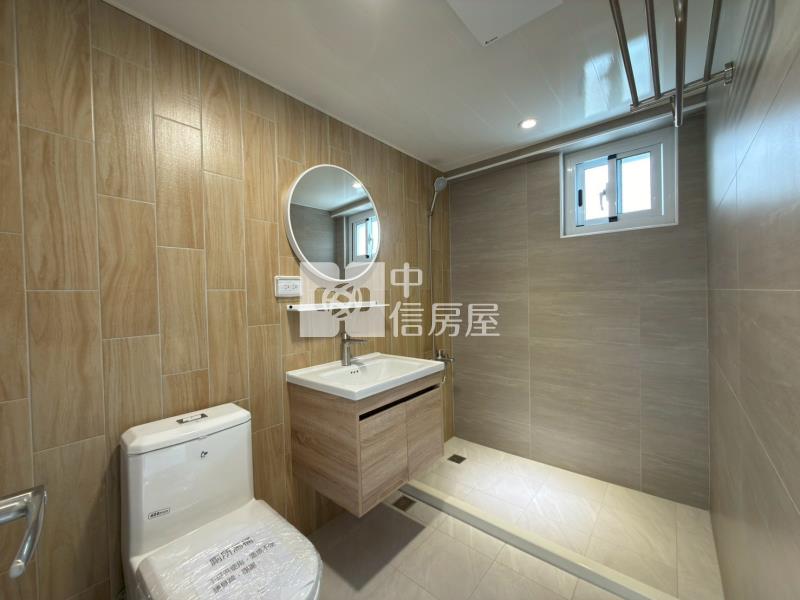 長榮中學輕奢新裝潢三房房屋室內格局與周邊環境