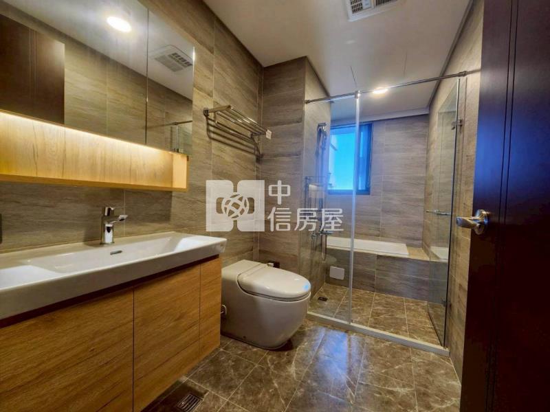 中路特區百俊吾双高樓層景觀裝潢戶房屋室內格局與周邊環境