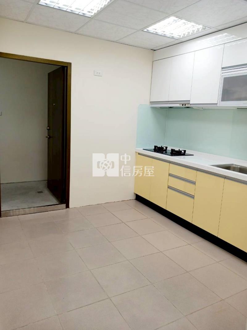 獅子林全新整理美透天房屋室內格局與周邊環境