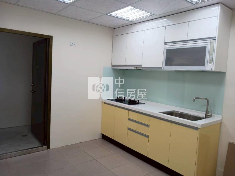 獅子林全新整理美透天房屋室內格局與周邊環境