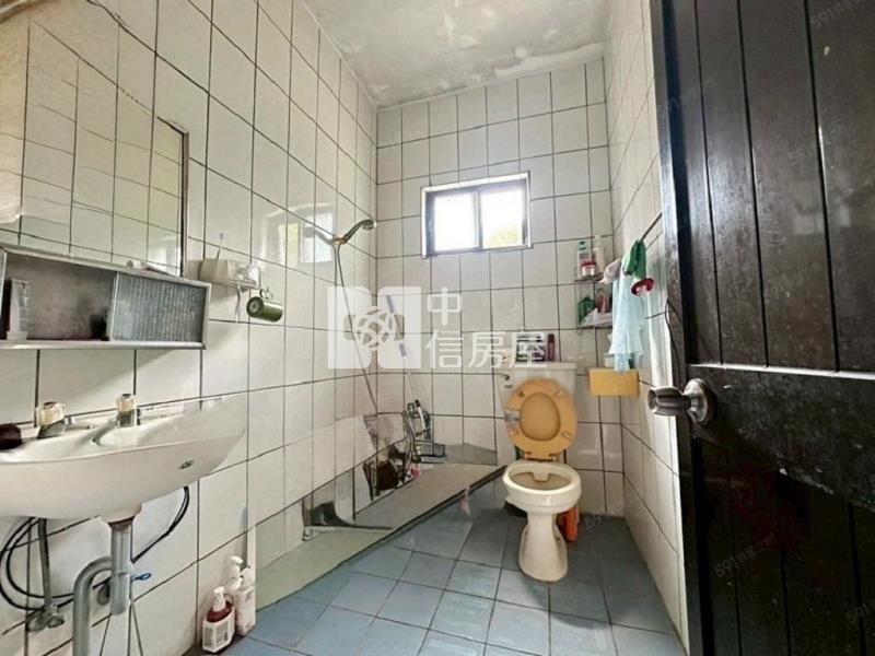 龍岡大地坪大面寬邊間透天(中信卓越團隊)房屋室內格局與周邊環境