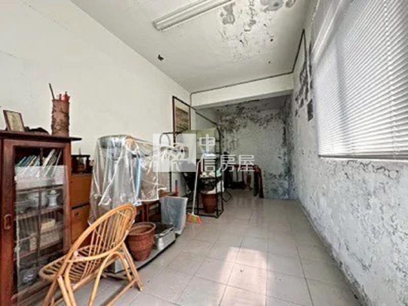 龍岡大地坪大面寬邊間透天(中信卓越團隊)房屋室內格局與周邊環境