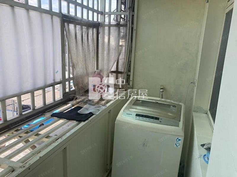 小巨蛋超值三大套房房屋室內格局與周邊環境